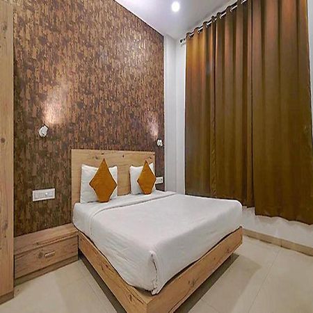 Hrg Destiny Hotels 54 Indore Exteriör bild